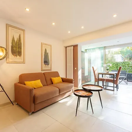 Apartment Studio Avec Belle Terrasse