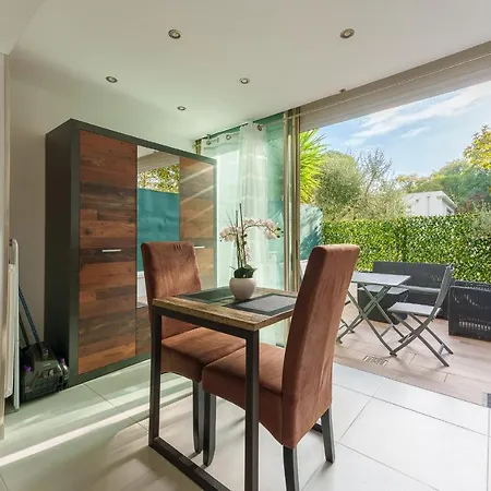 Studio Avec Belle Terrasse Apartamento Cannes