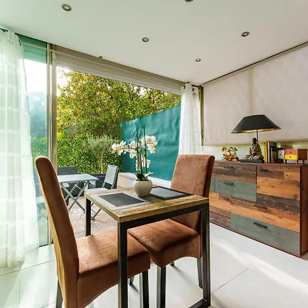 Apartment Studio Avec Belle Terrasse Cannes